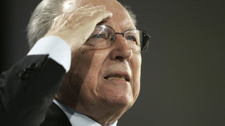 Eski AB Komisyonu Başkanı Jacques Delors 98 yaşında öldü