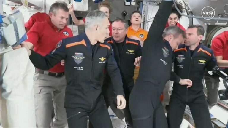 Türk astronot Alper Gezeravcı’nın Uluslararası Uzay İstasyonu’na ilk mesajı: İstikbal göklerdedir