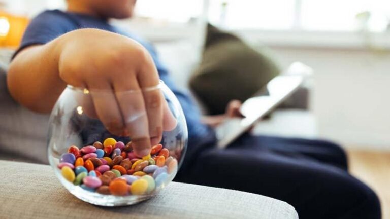 Uzman isim uyardı: Obeziteden korunma çocukluk çağında başlamalı