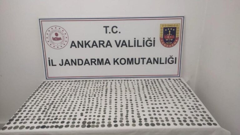 Ankara’da Bizans dönemine ait 1450 sikke ele geçirildi
