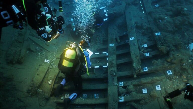 Osmanlı dönemine ait bir gemi enkazında yeni buluntular keşfedildi