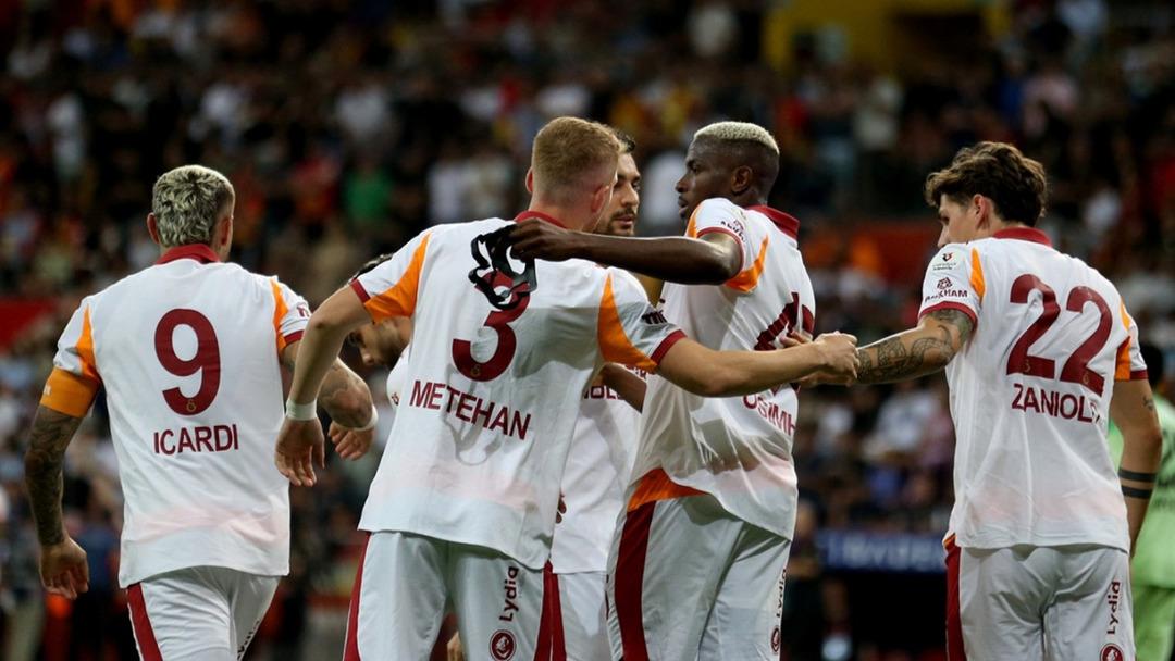 Galatasaray ayrıca yaprakları terk etmeye devam ediyor! Sarı takımdaki Jankat Yilmaz ve Kazimcan Karatas transfer ücretleri için çıktı ... 3