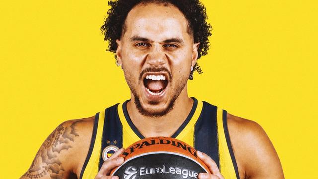 Fenerbahçe, milli basketbolcu Shane Larkin ile 2 yıllık sözleşme imzaladı
